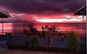 Tahiti - Taharaa Beach Bungalow